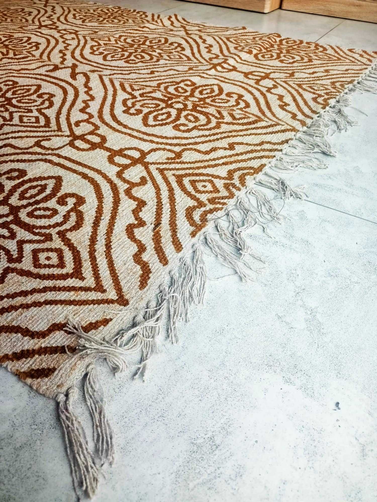Dywan z frędzlami boho 120x180 cm dywanik na taras balkon
