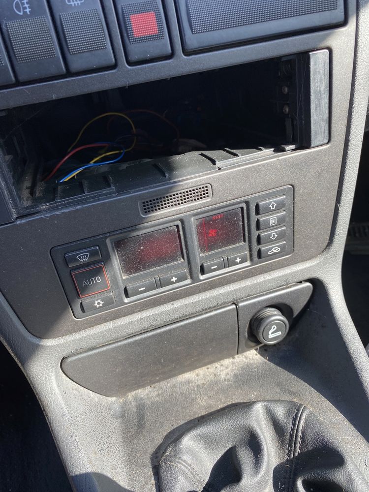 Audi A4 tdi 1998 para pecas inteiro