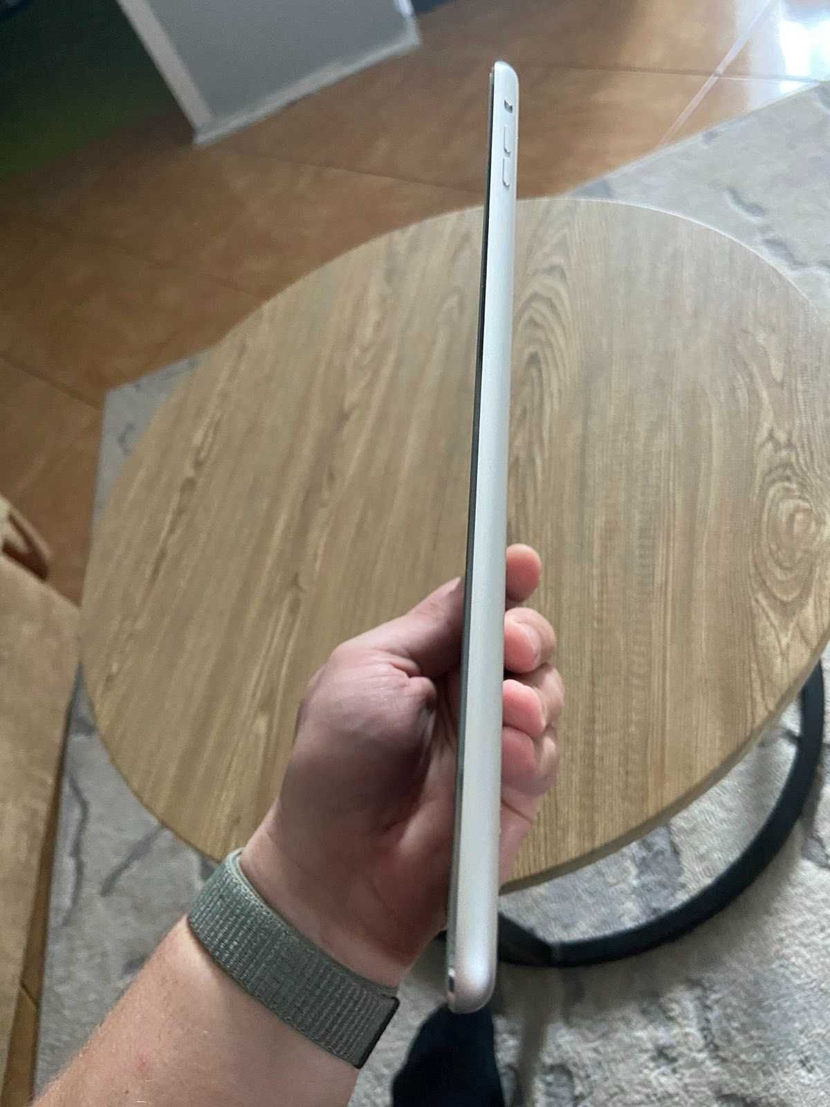 iPad Air 16Gb у відмінному стані