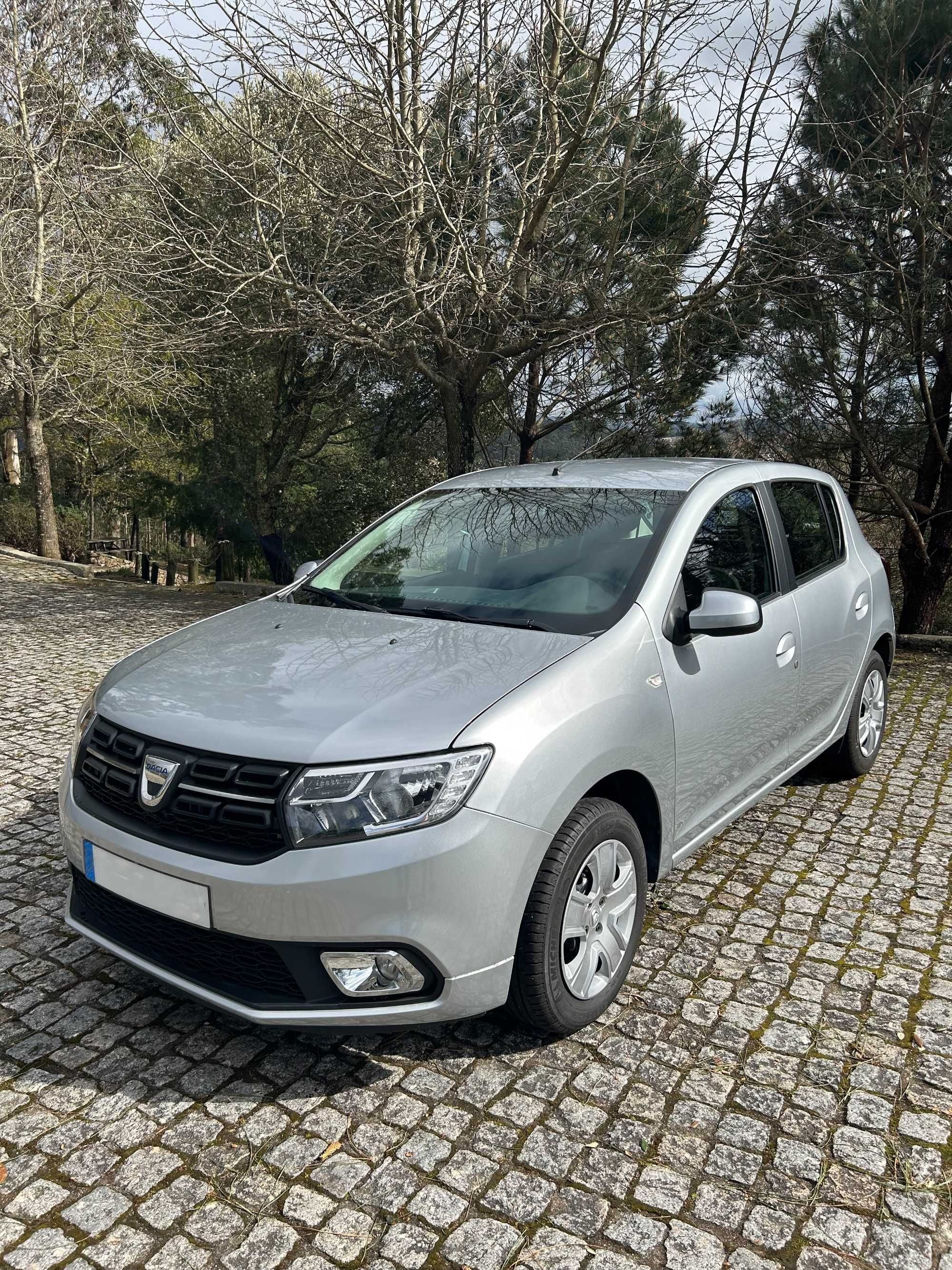 Dacia Sandero 1.0 com GPS - ano 2020