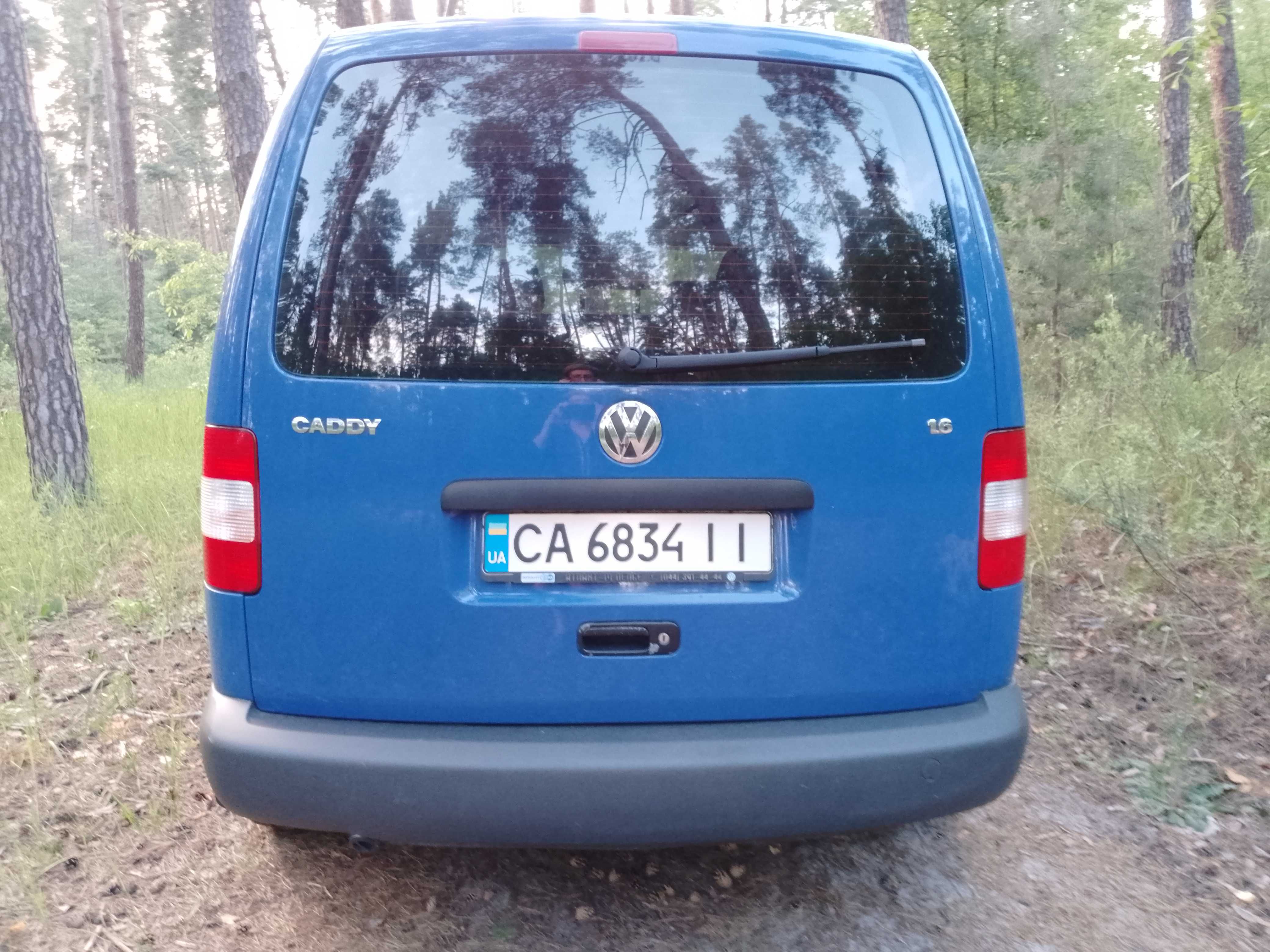 Volkswagen Caddy 1.6 газ бенз