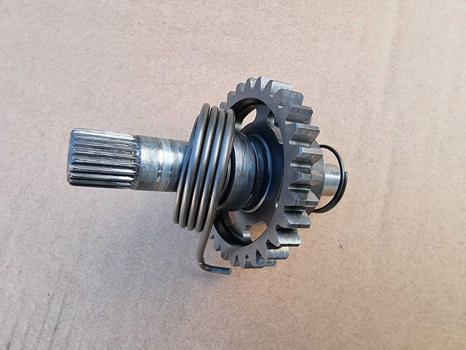 Wałek mechanizm kopki startera Honda CR 125 r. 97-07 stan BDB