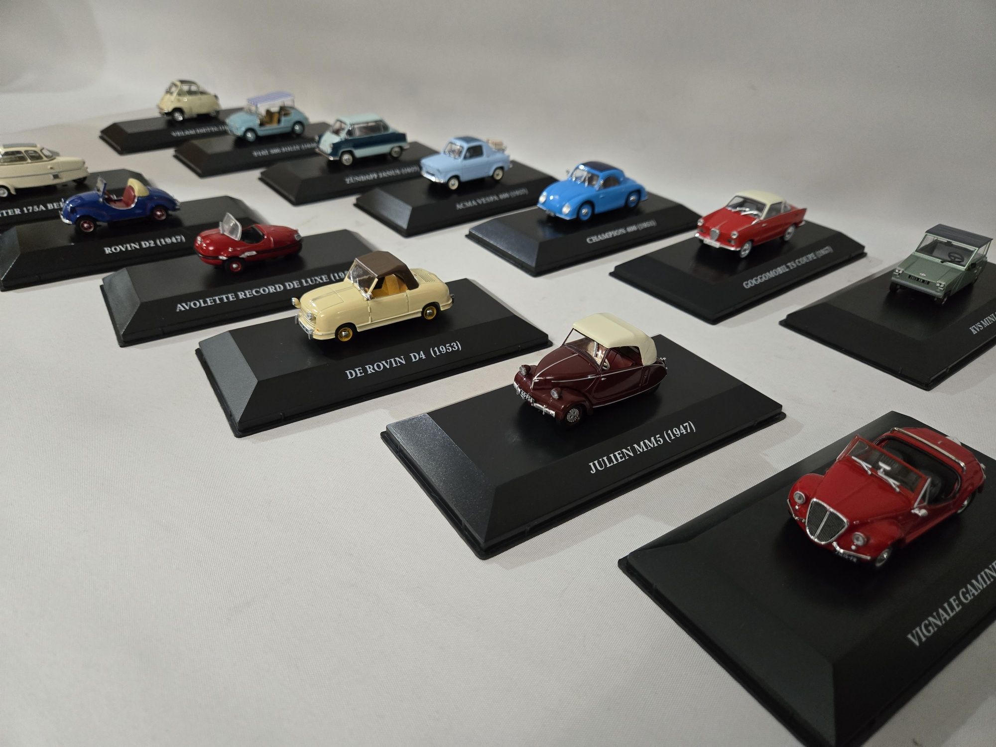 Coleção de miniaturas micro carros 1/43