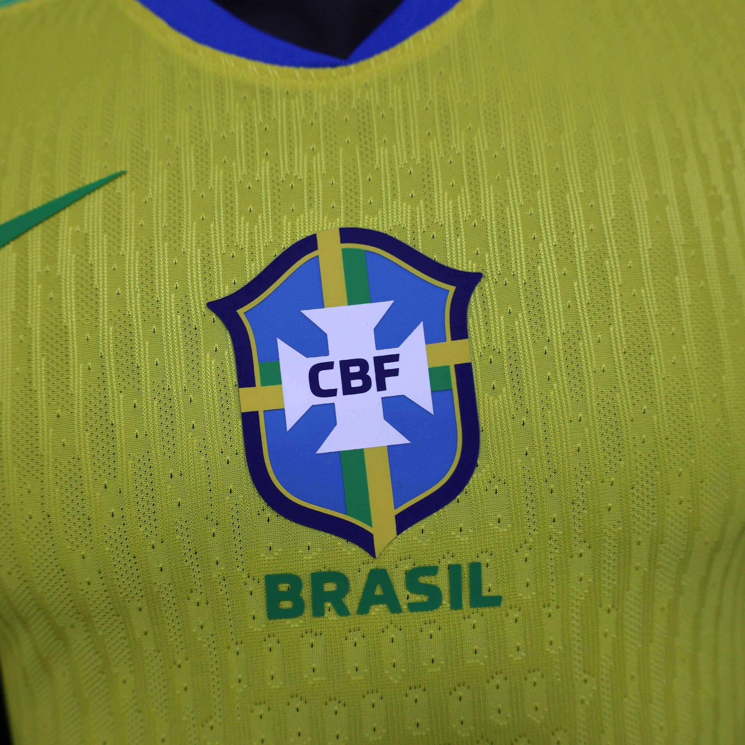 Brazylia 25/26 sezon wersja domowa zawodników R.M