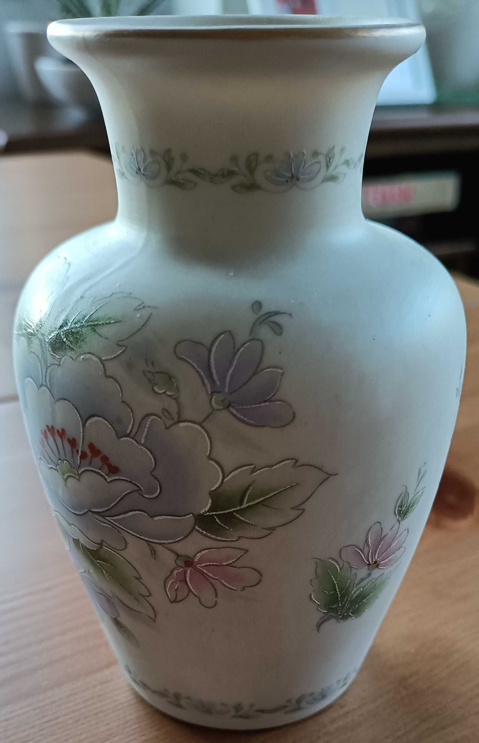 Jarra pequena porcelanas Cláudia