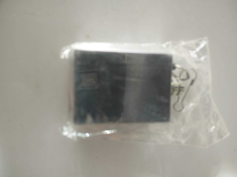 Isqueiro pequeno de Fricção:::Novo