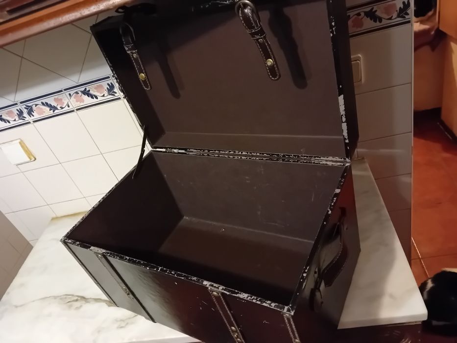 Maleta Antiga Decorativa Utilitária