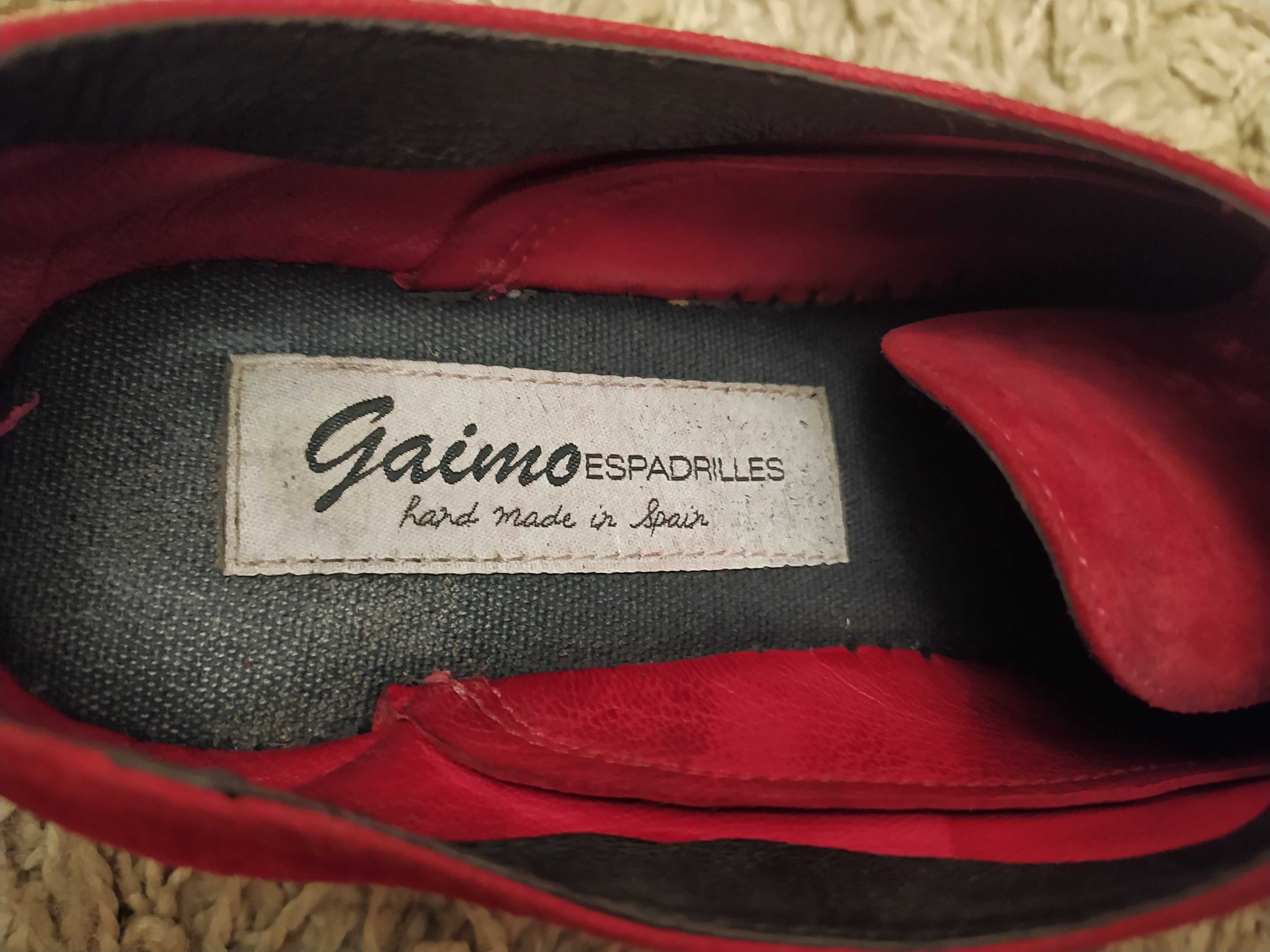 Яркие замшевые эспадрильи испанского бренда «gaimo espadrilles»