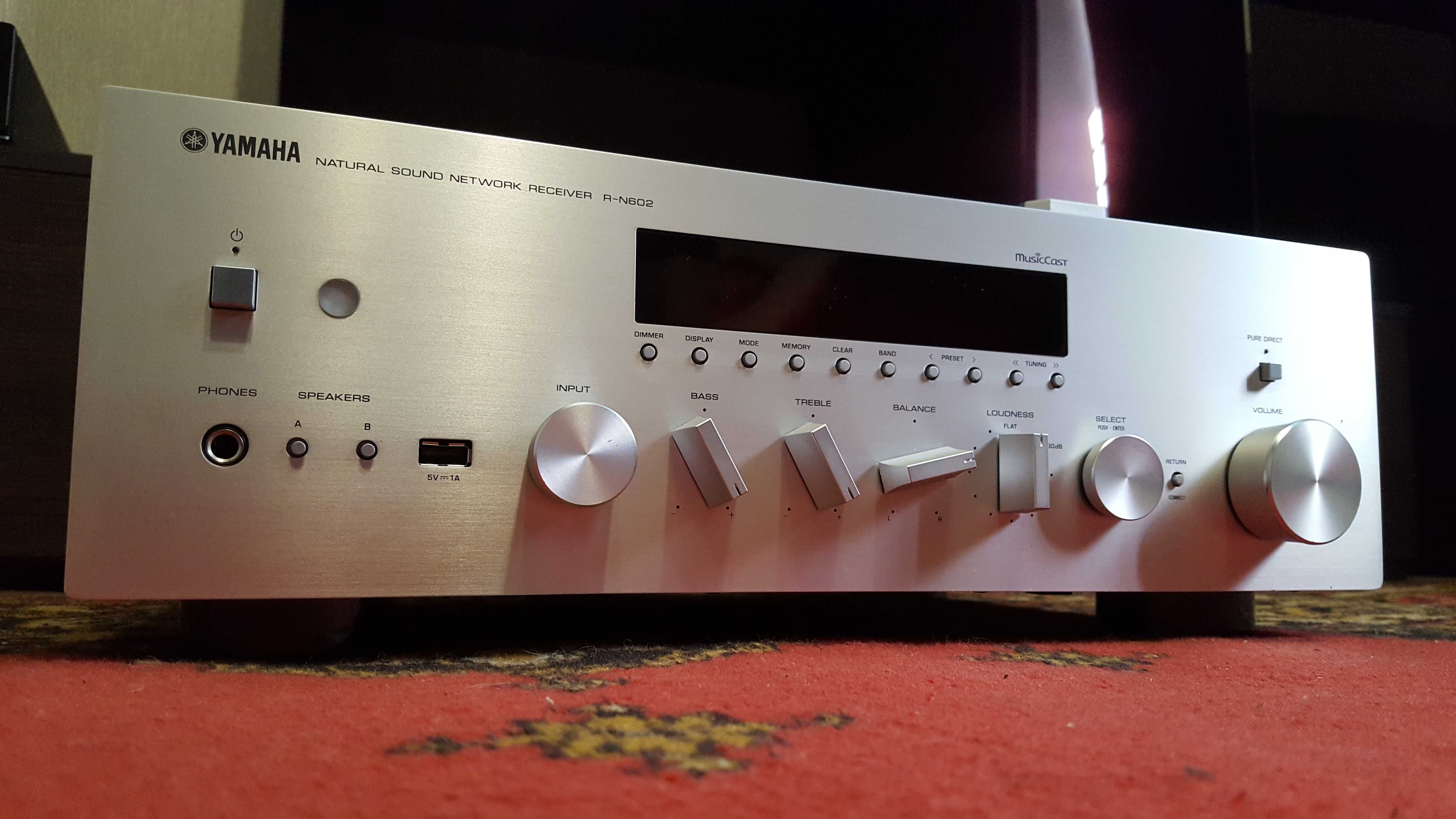 Продам Стерео ресивер Yamaha RN 602 Wi-Fi Bluetooth  інтернет-радіо