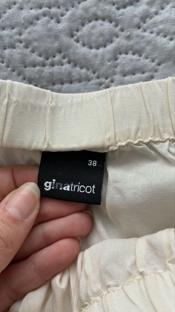 Zolta maselkowa bluzka typu hiszpanka Gina tricot M/38