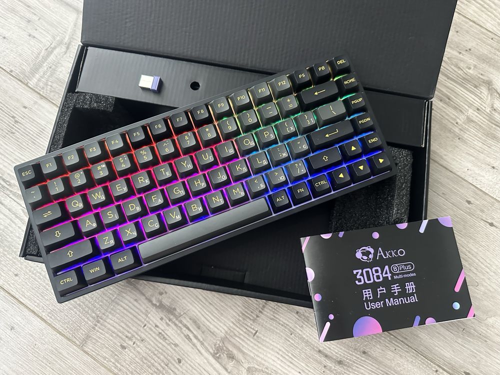 Клавиатура механическая Akko 3084B Plus Gold/Pink 84Key,CS Jelly Pink