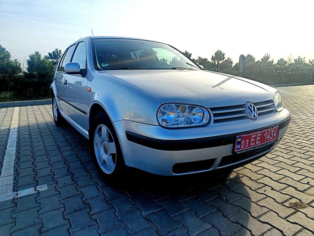 Volkswagen Golf 1.6 Гольф 4 АКПП