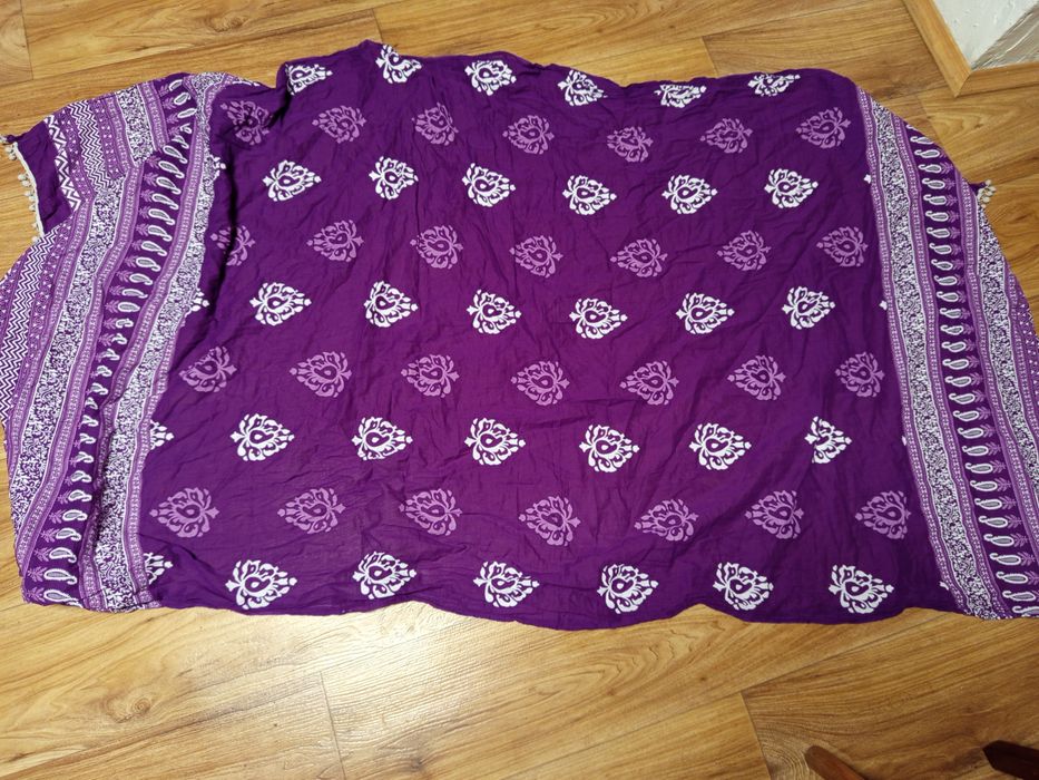 Śliczna narzuta szal chusta 100x200