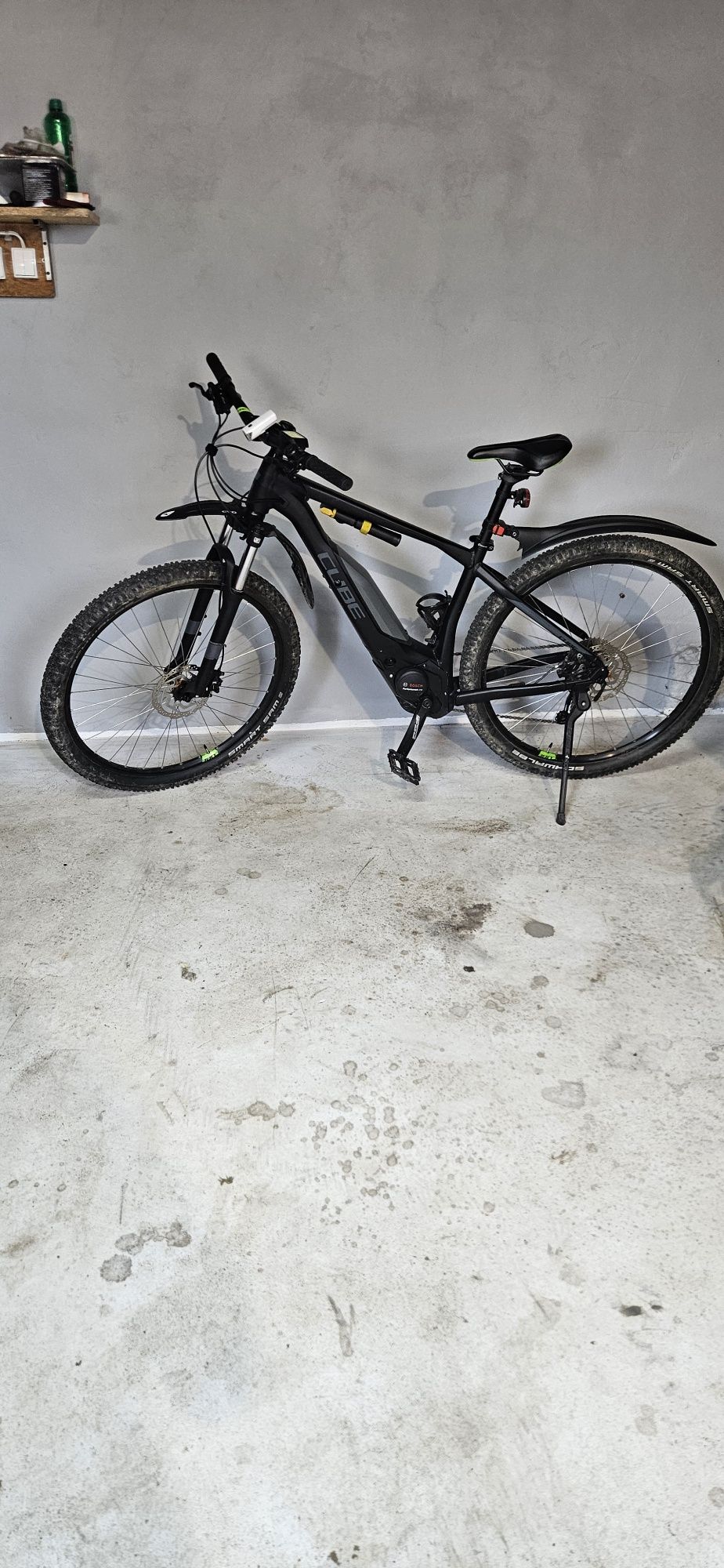 Rower elektryczny cube acid hybrid  29  bosch, bez manetki