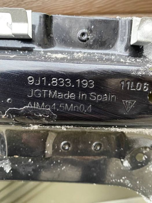 Porsche Taycan двері задні ліві