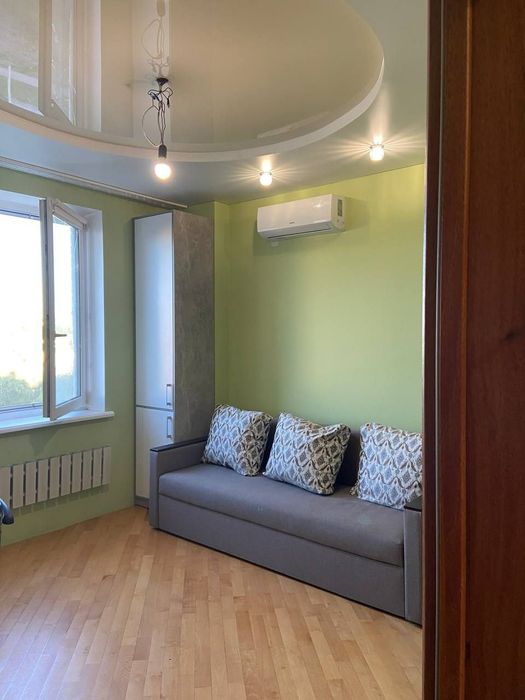 Продам 1 из.кв.,в новострое П.Григоренка 16 (Ж.С-2), 10/13 с ремонтом.