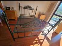 Cama de ferro verde