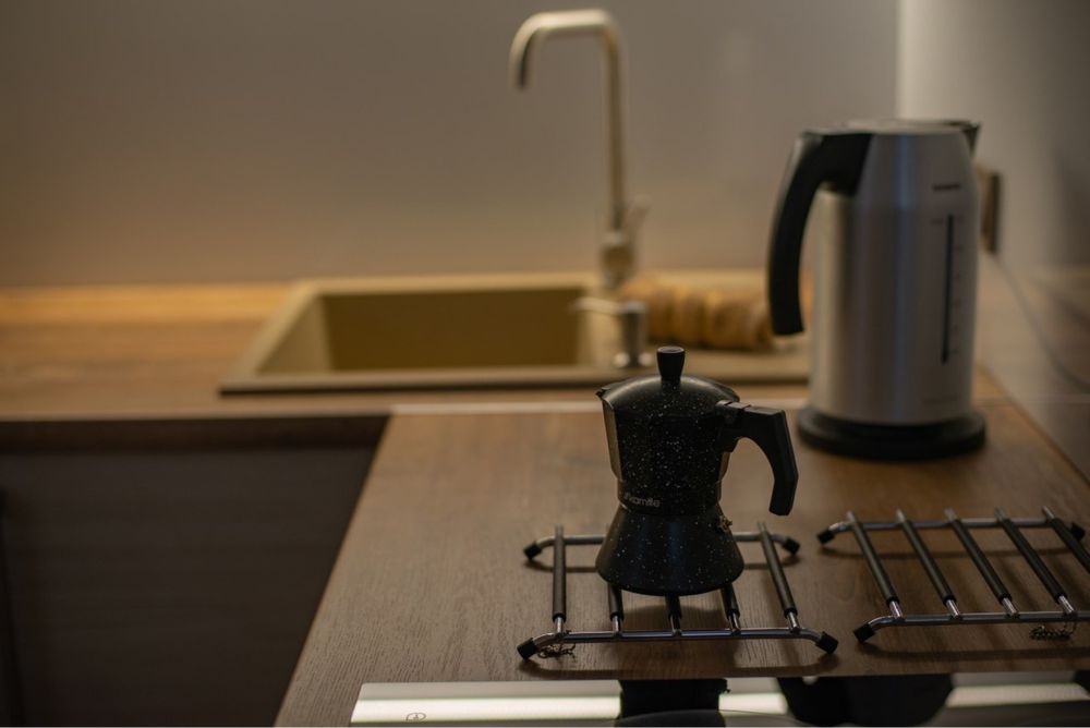 Продам 1-кімн. Квартиру, 45 кВ.м., Нікольський, Площа Конституції