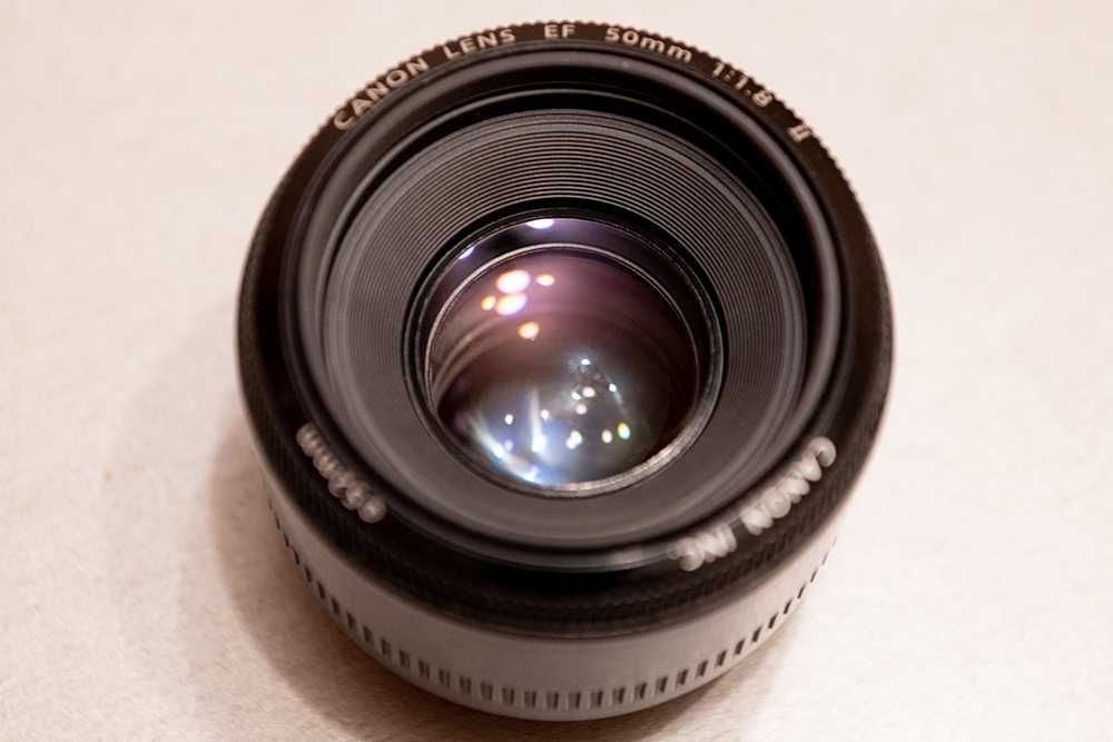 Об’єктив Canon EF 50mm f/1.8 II - портретний