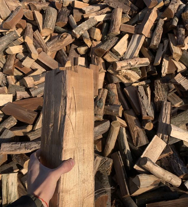 Продам Дрова рубаные, дуб, граб ,береза, ольха с доставкой.