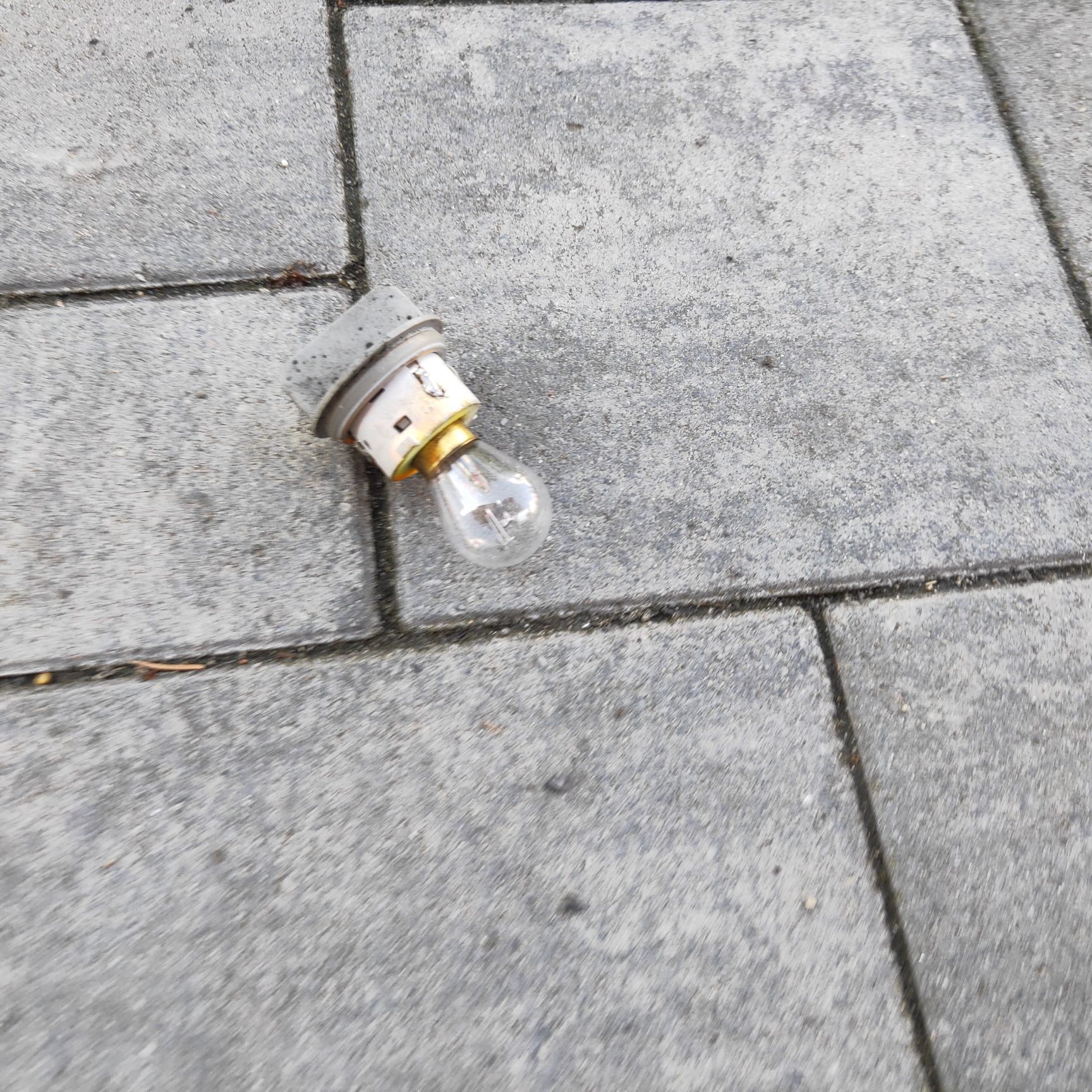 Oprawka żarówki reflektora lampy przód Audi A4 B6 Cabrio