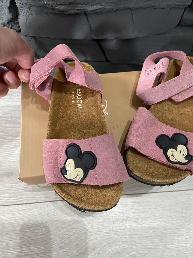 Piekne sandalki dla dziewczynki rozmiar 25 lasocki kids