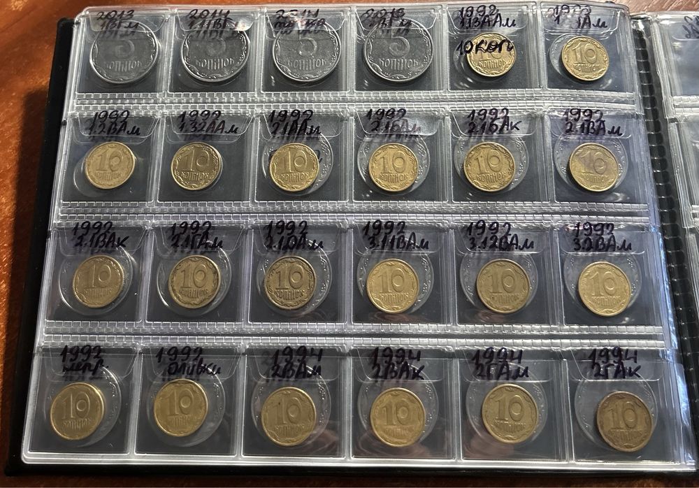 Мега набор погодовка из 240 монет Украины в альбоме все номиналы.