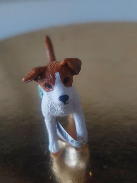 Figurka  pieska firmy Schleich