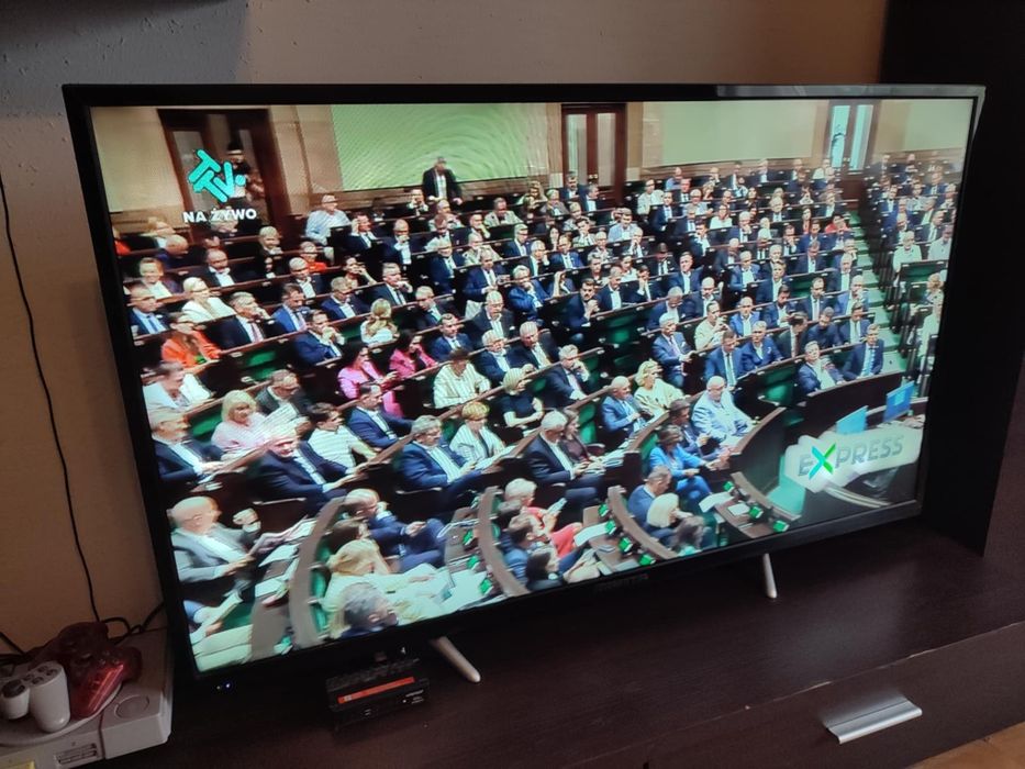 Telewizor Manta 55 cali sprawny działa okazjaa