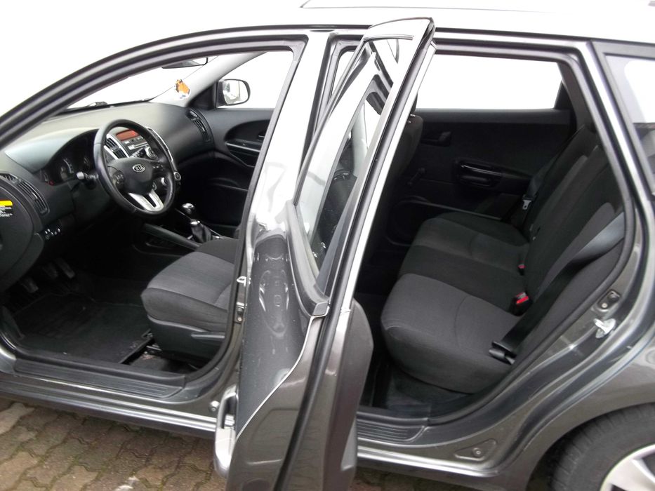 *1.6 CRDI 115 KM* *100% ORYGINAŁ* *Mocno doinwestowany* *Stan idealny*