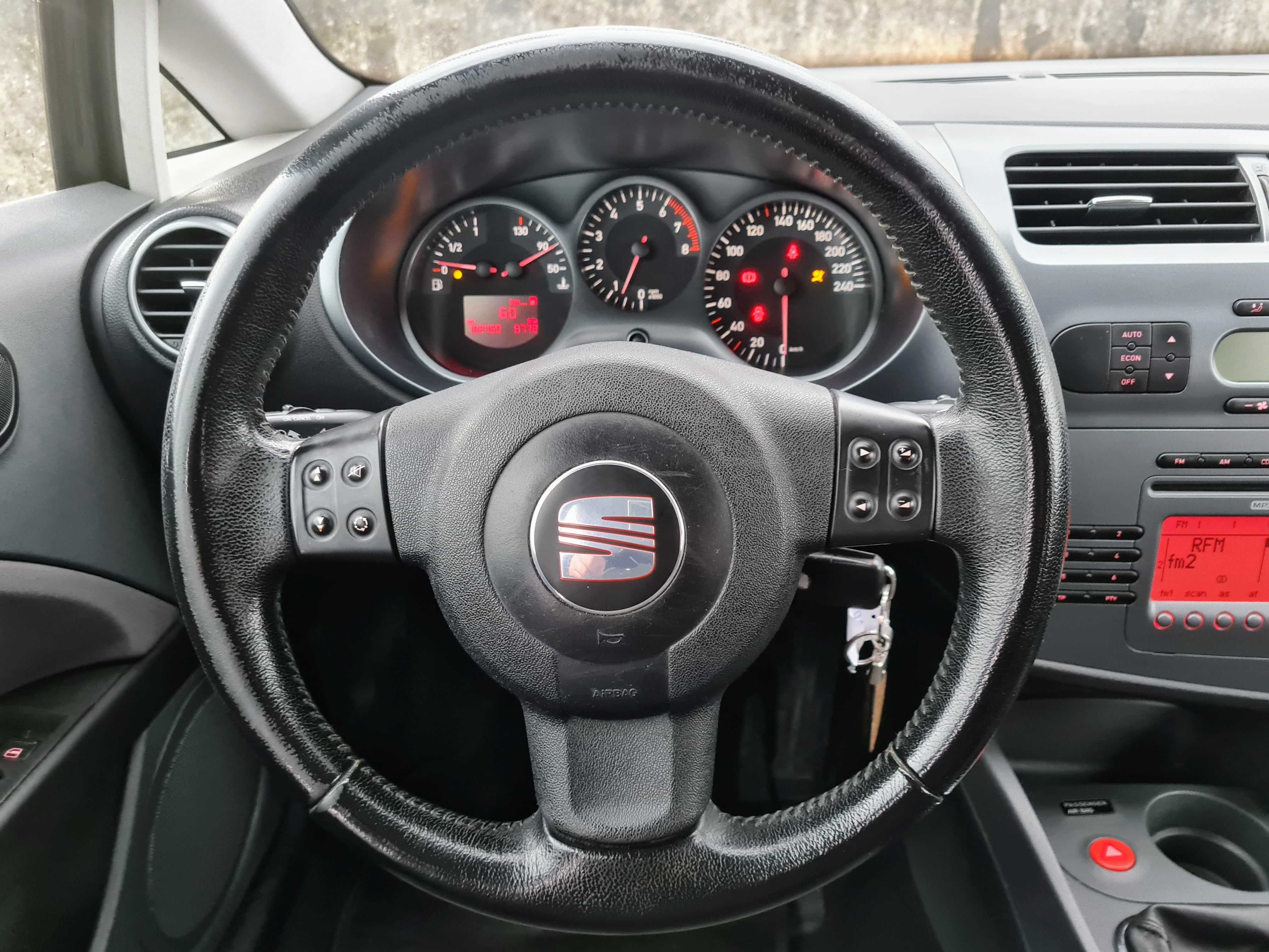 Seat Leon 1.4 TSI Turbo 125 Style - Reservado!