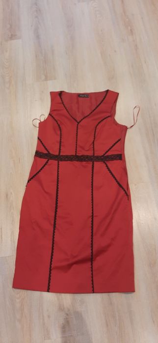 Sukienka koktajlowa czerwona XXL