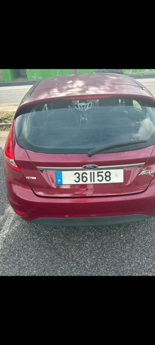 Ford Fiesta em boas condições