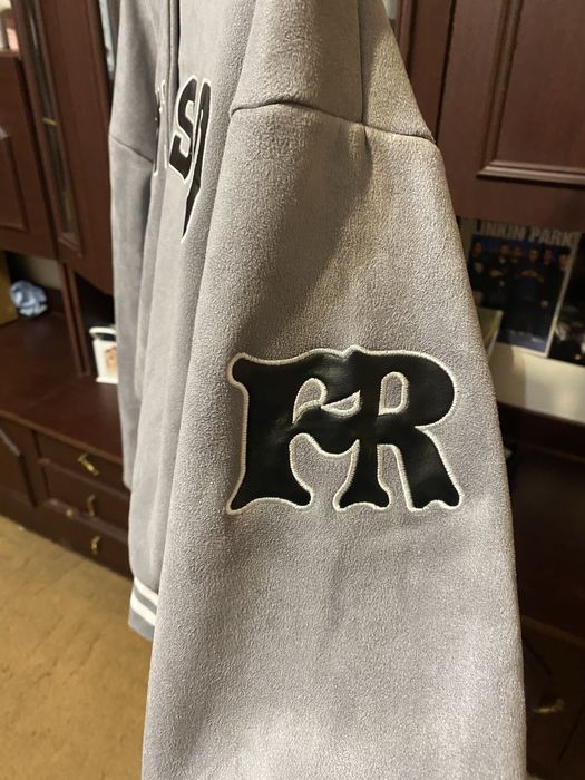 Тепла сіра жіноча кофта Uni Sad