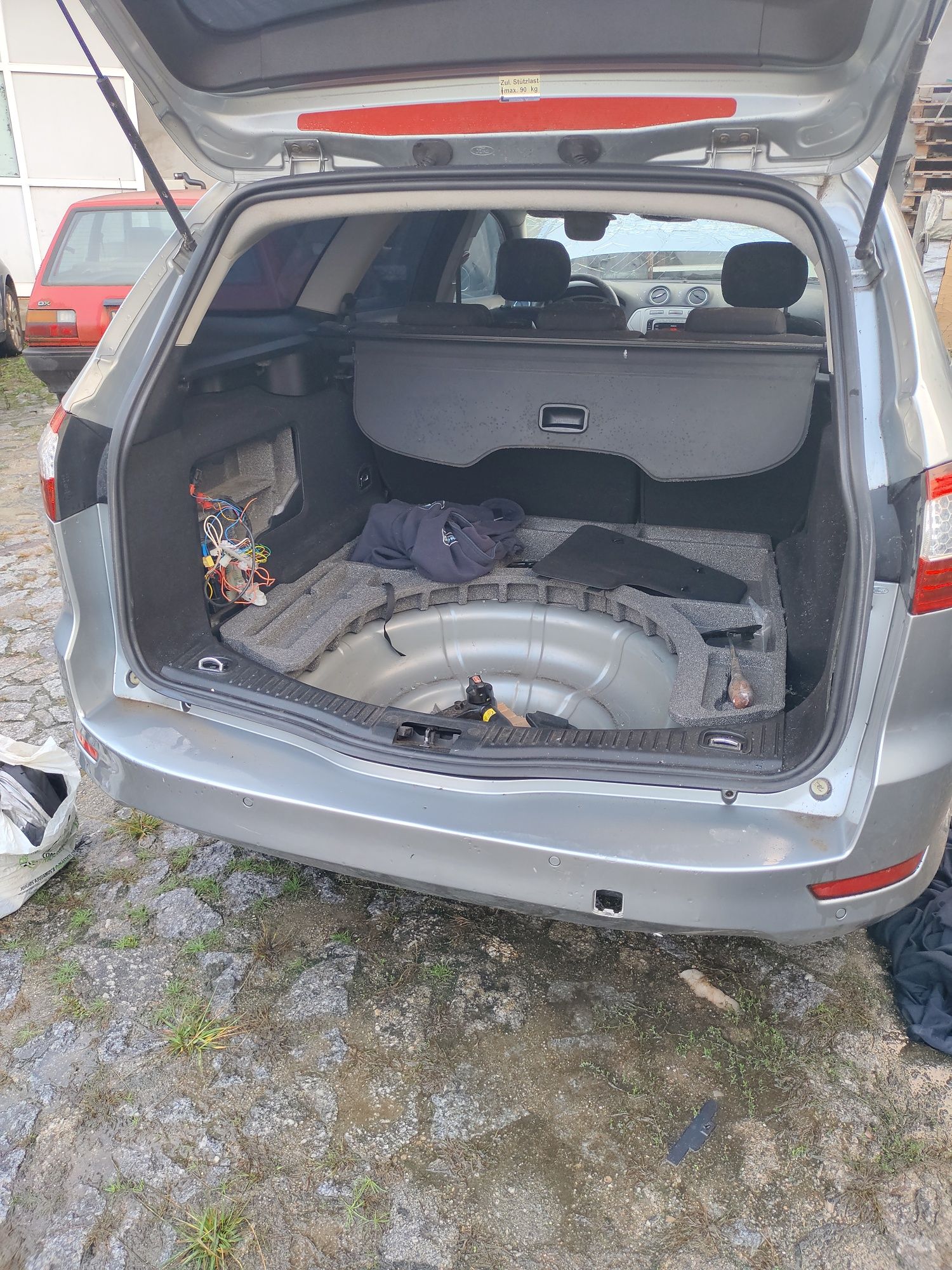 Ford Mondeo 1.8 Tdci - Peças