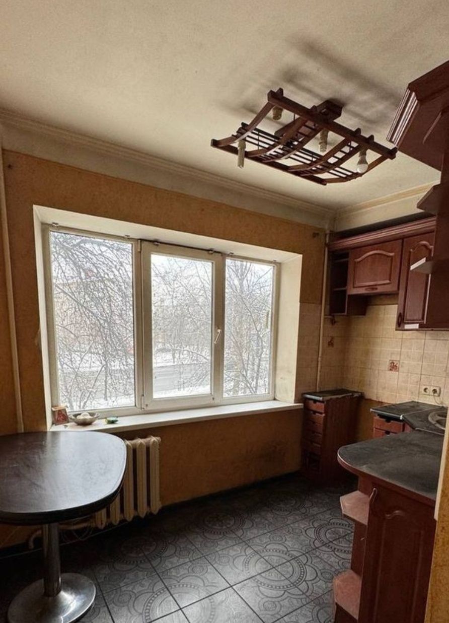 Продаж 2 кім Солом'янська / Волгоградська / Ратушного