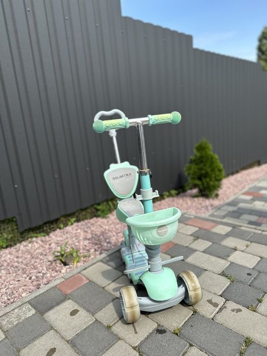 Продам дитячий самокат 5в1