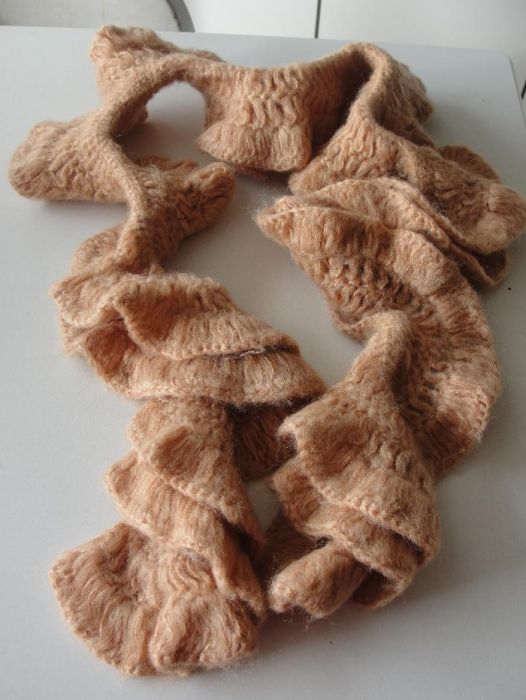 Cachecóis em lã Azul e Camel