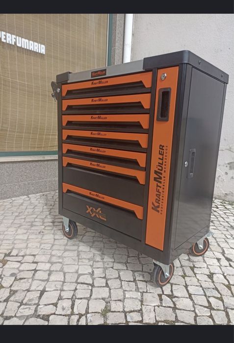 Carrinho de ferramentas 7 gavetas  7 cheias