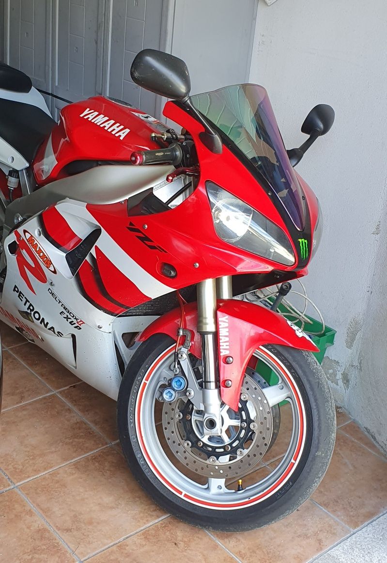 Vendo  yamaha R1