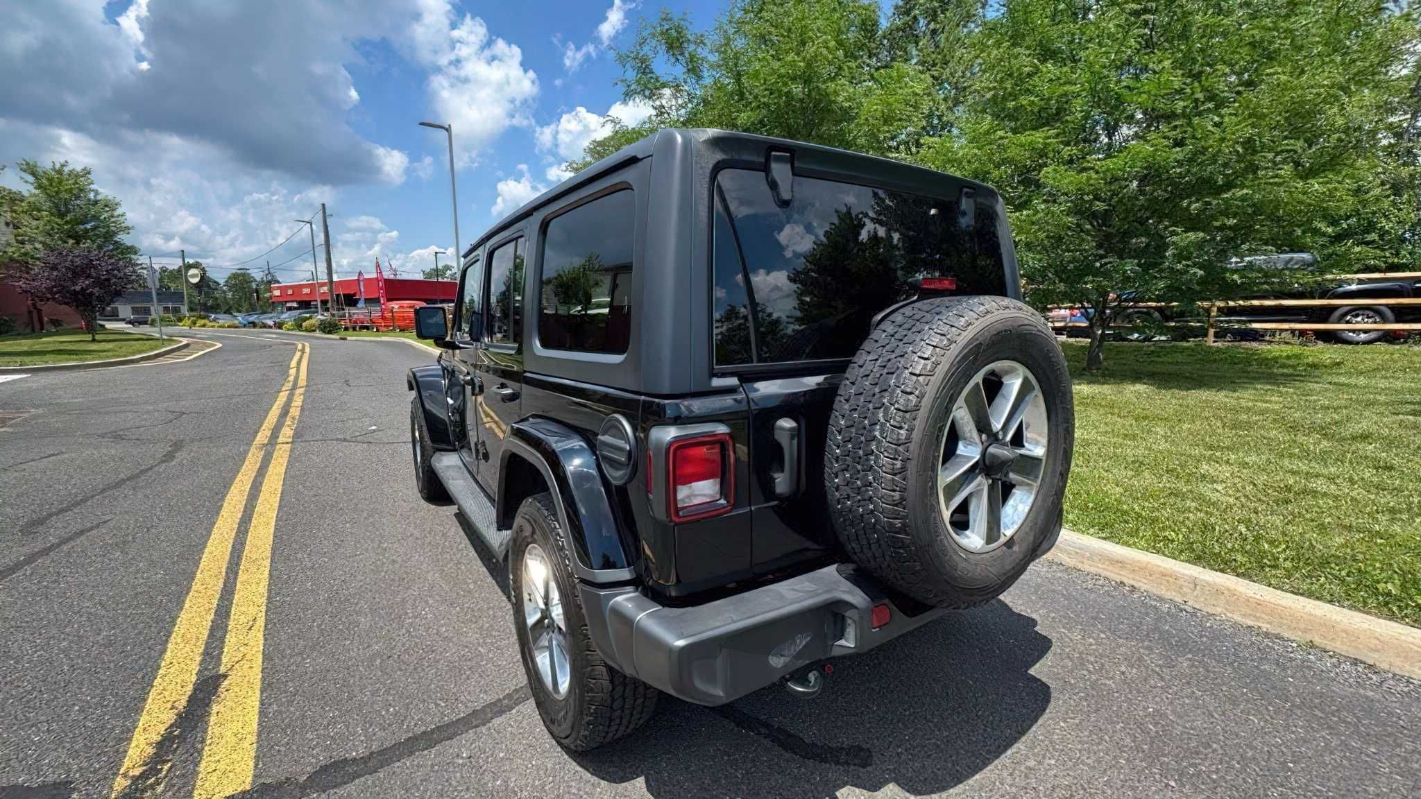 2021 Jeep Wrangler Unlimited Sahara 4WD