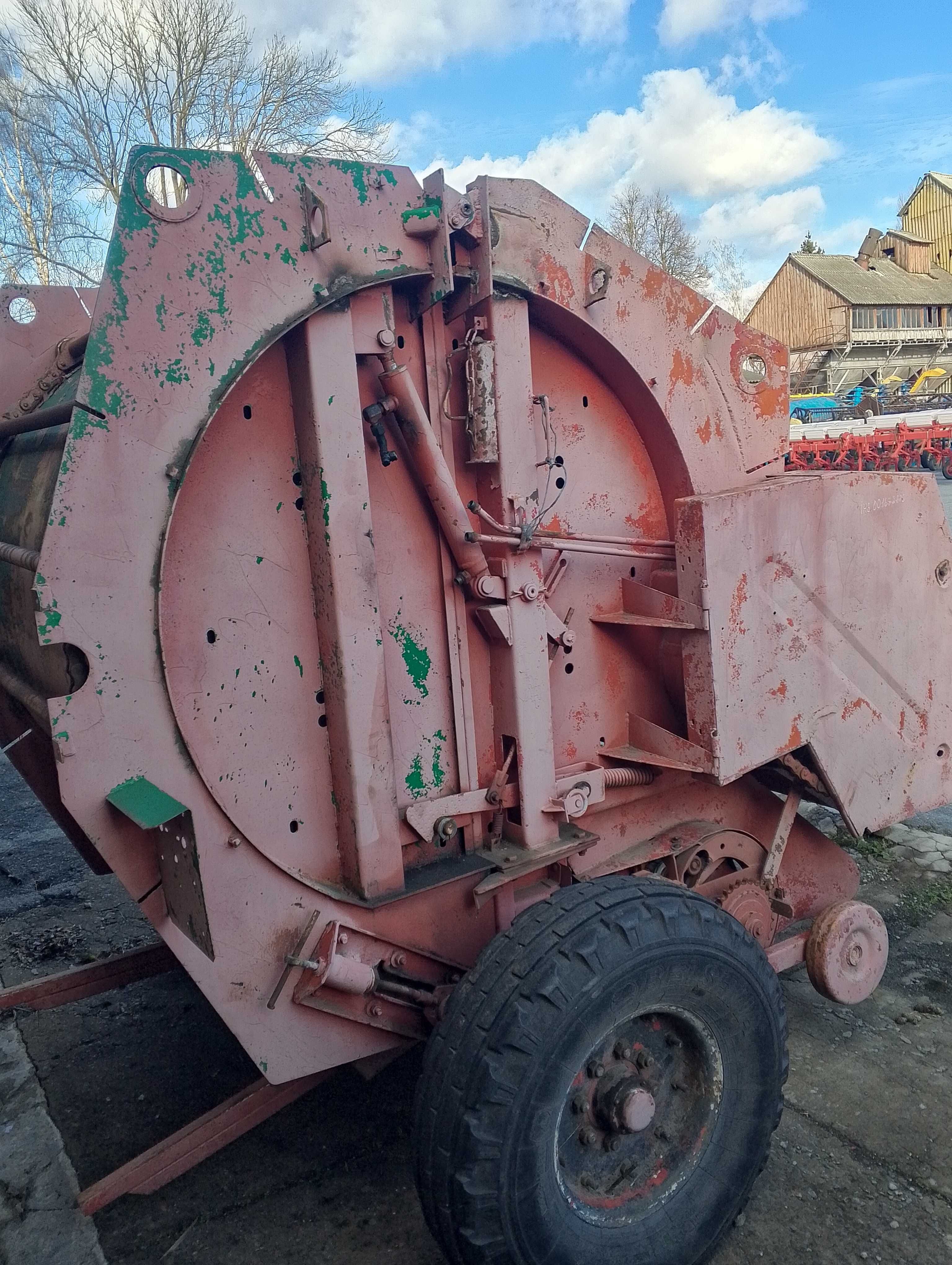 Прес підбирач рулонний ПРФ-145