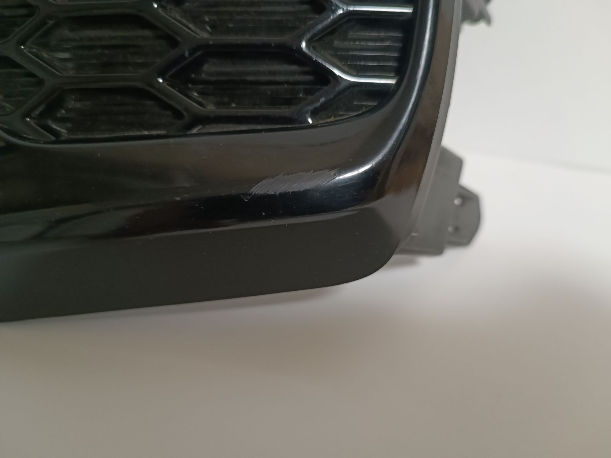 Накладка 52040-WQ010 Toyota Prado 150