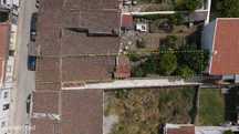 Moradia Térrea T2 com Quintal para Remodelar – Montemor-o-Novo