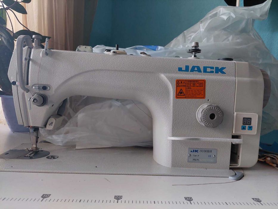 Jack 784 Швейна машина промислова з автоматикою