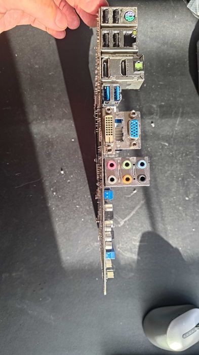 Plyta Glowna MSI B85M-G43, Processor i7 4770 3.4HZ 32Gb Ram Obudowa