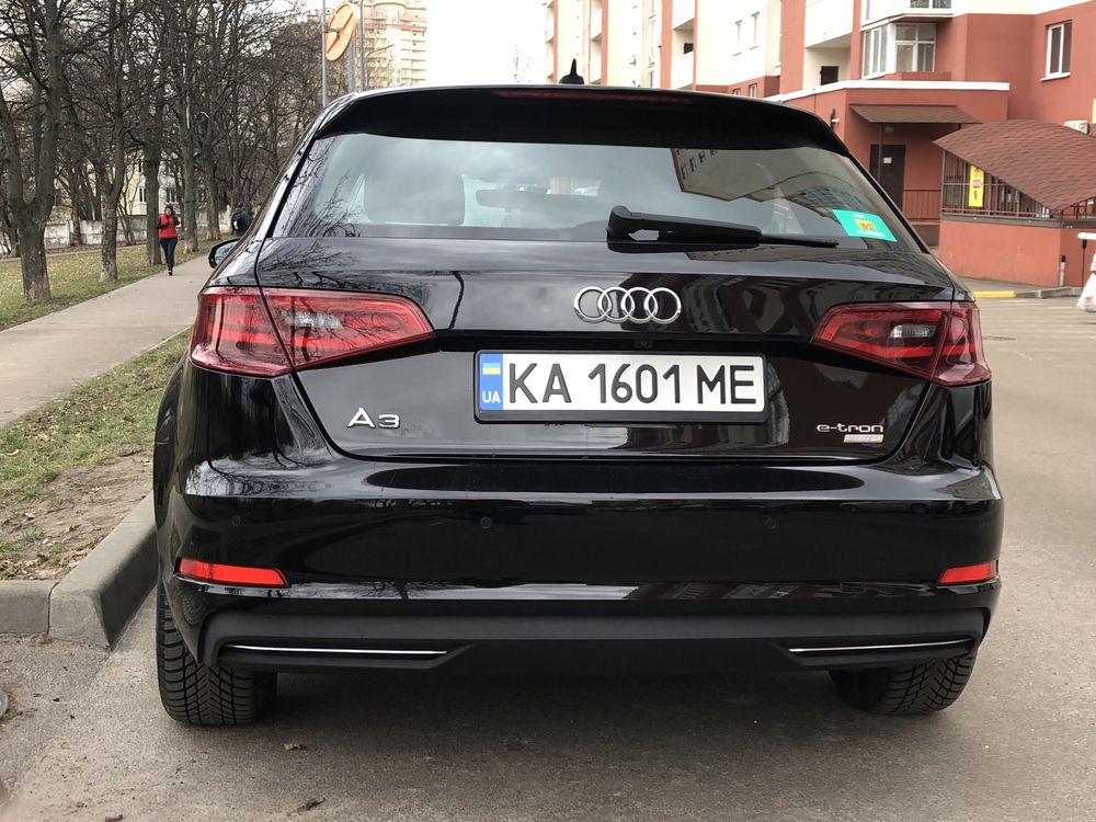 Audi a3 e-tron Ауді а3 є-трон