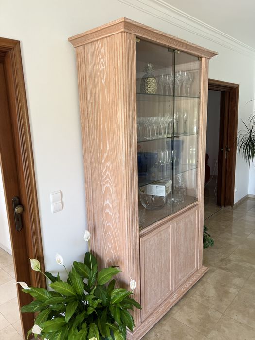 Conjunto de 8 Cadeiras Sala de Jantar + Movel Aparador + Movel Vitrine