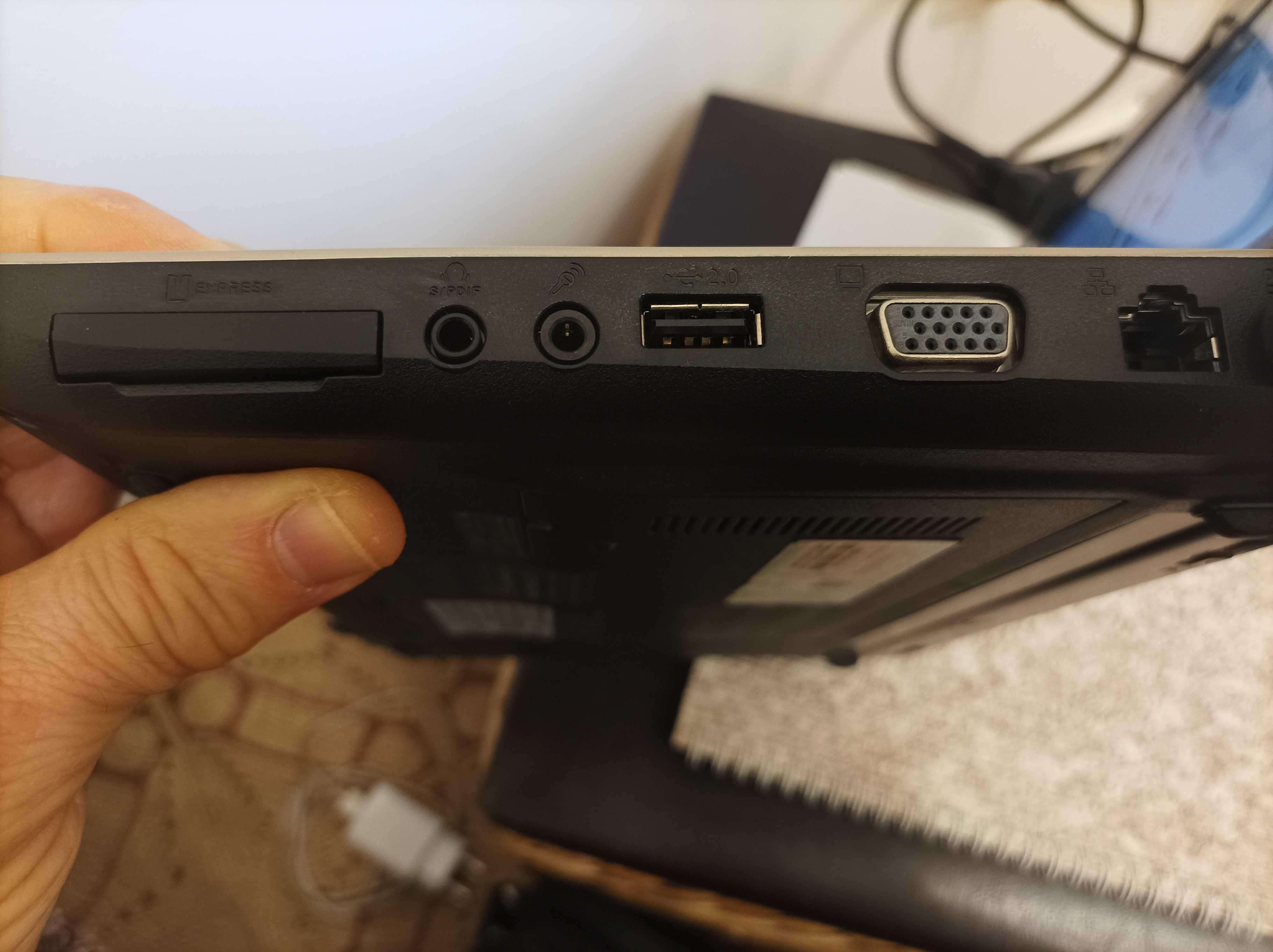 ASUS N10J como NOVO!
