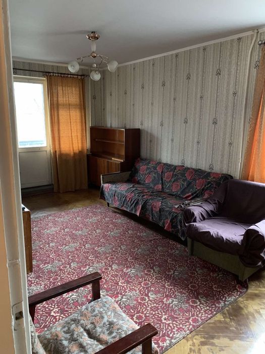 Пропонується в оренду 2-кімнатна біля кінотеатру Київ. Нові дома